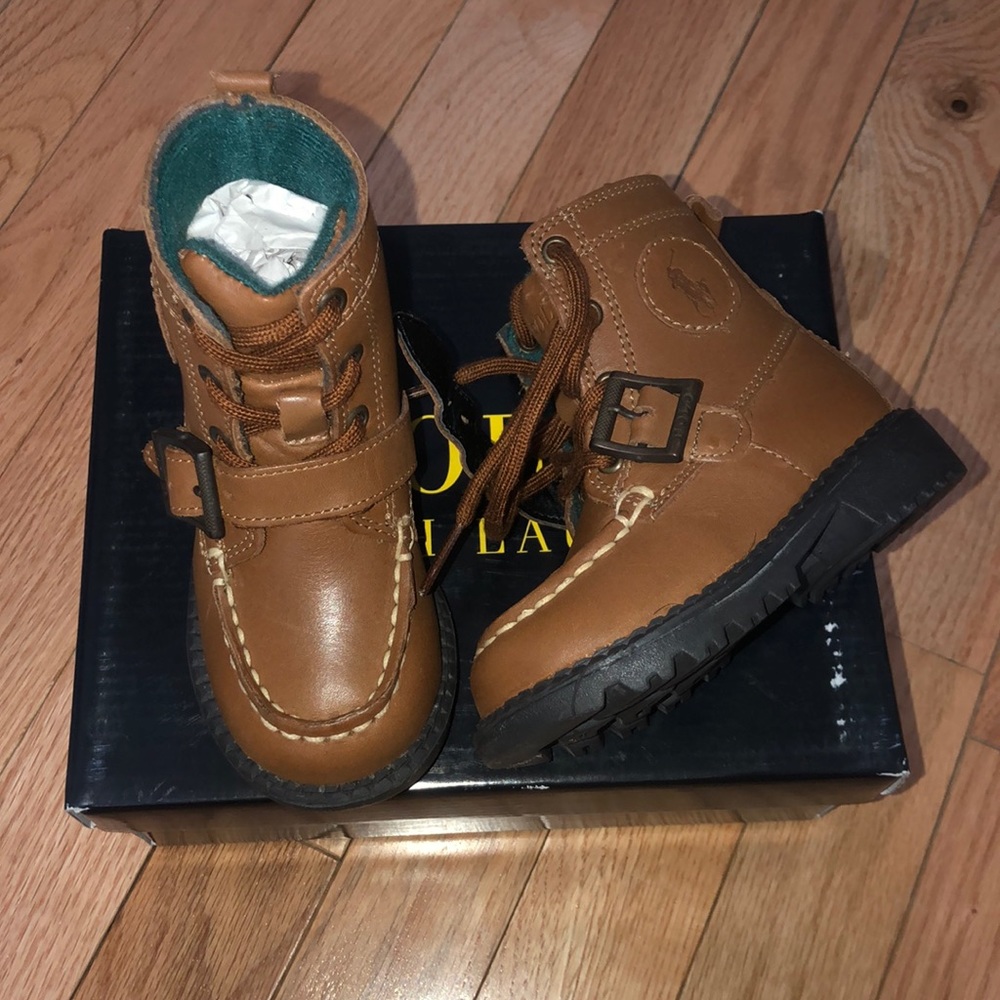 BRAND NEW POLO RALPH LAUREN BOATS SiZE 5C